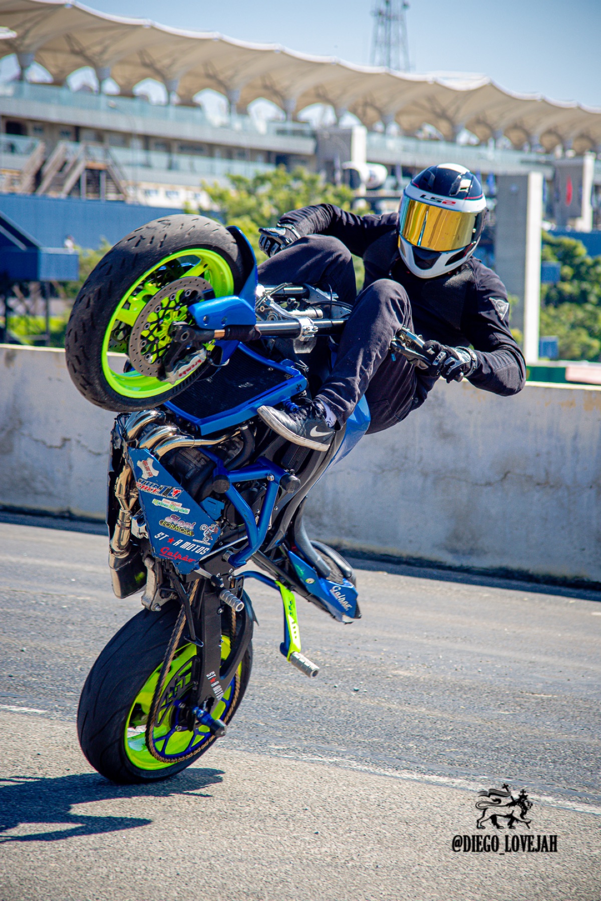 Wheeling vertical em Interlagos
